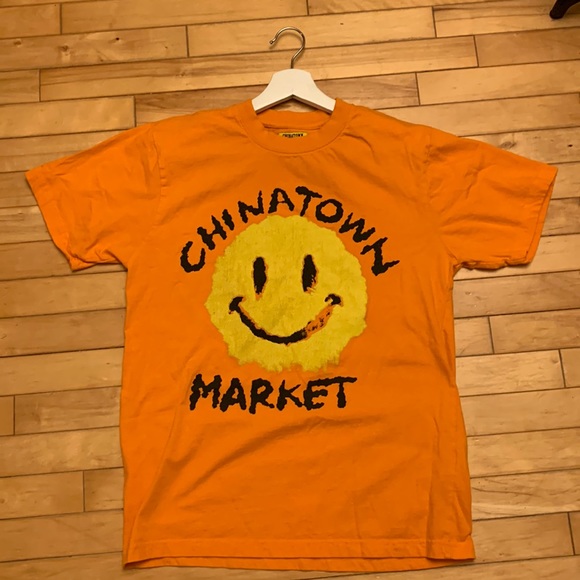 chinatown market Tops - 4/$20 Chinatown Market X Smiley Smudge Tee